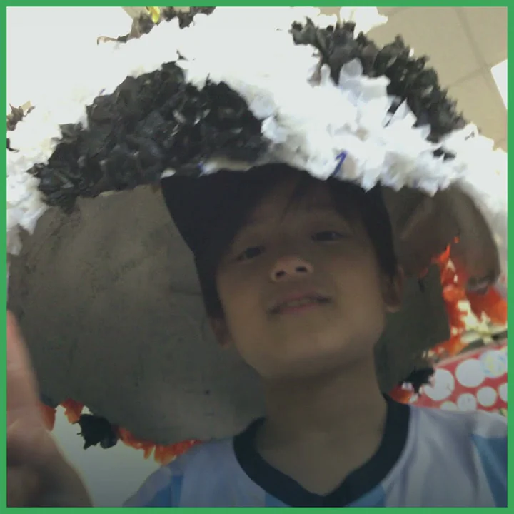 PIÑATA PARTY！ くす玉を割った日